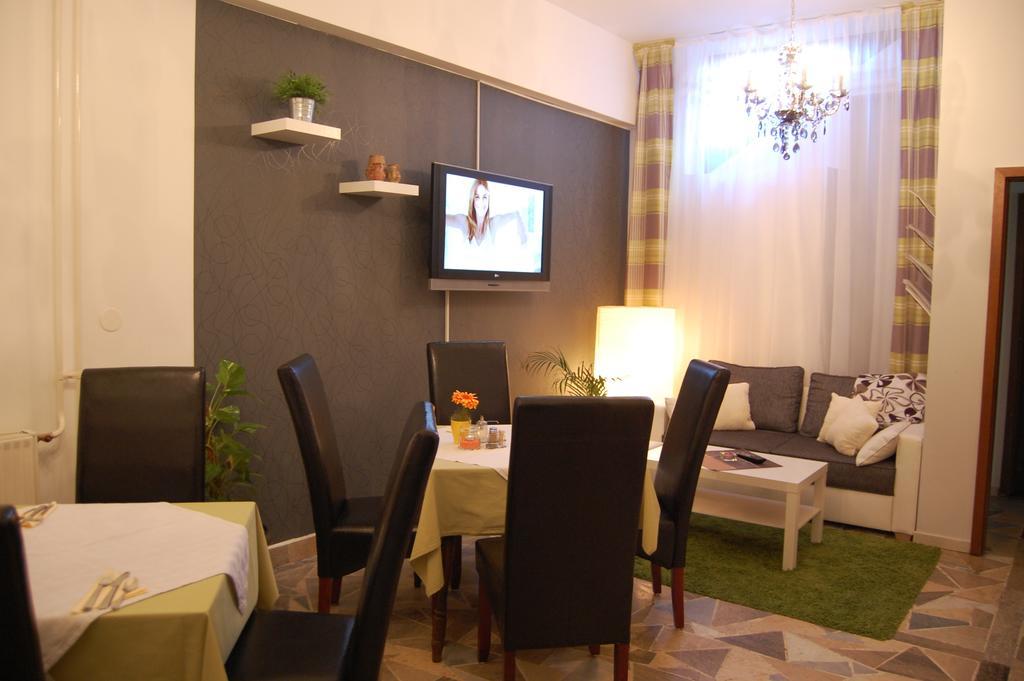 Rooms Hisa Divino Ptuj Exteriör bild