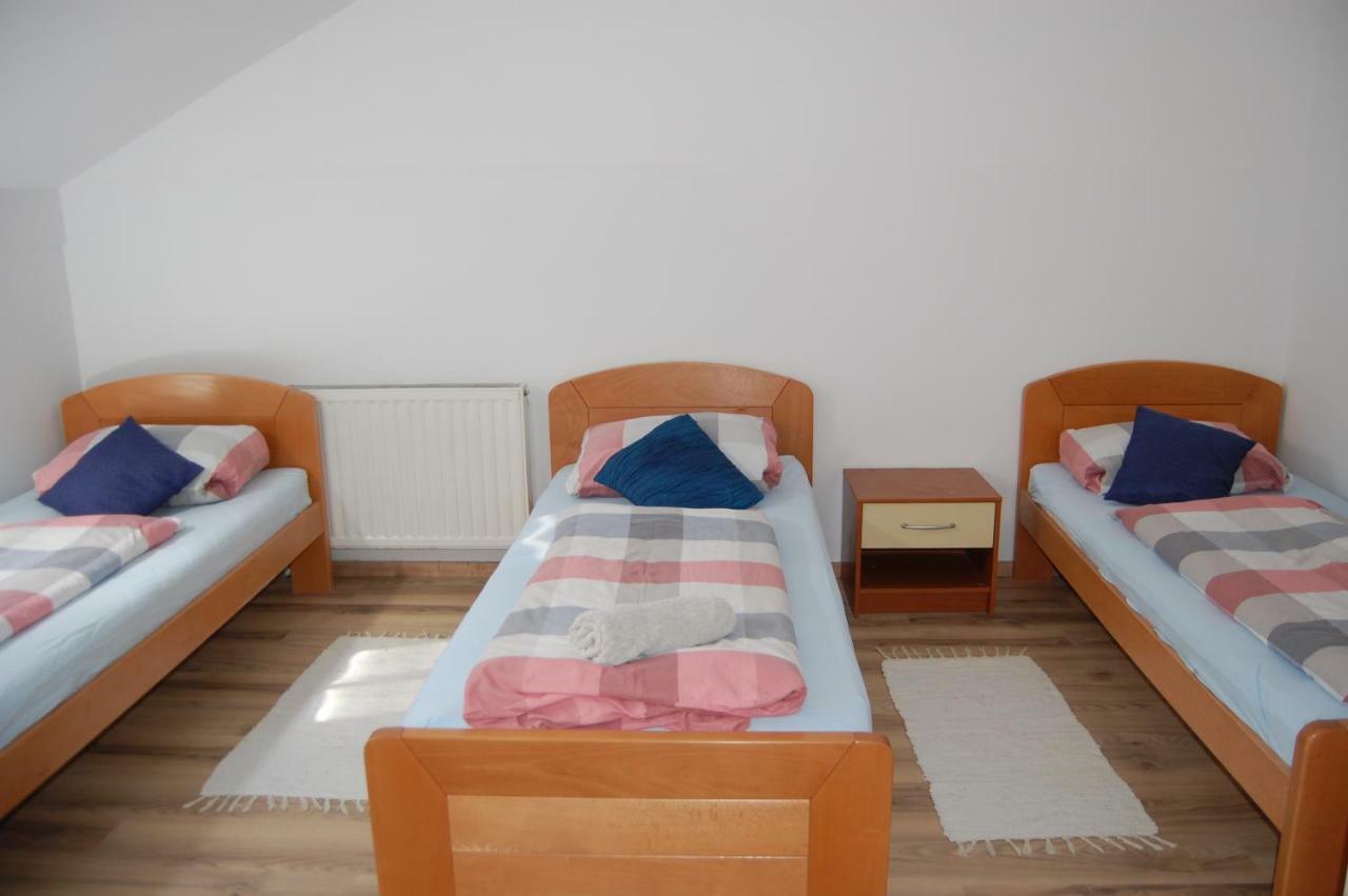 Rooms Hisa Divino Ptuj Exteriör bild
